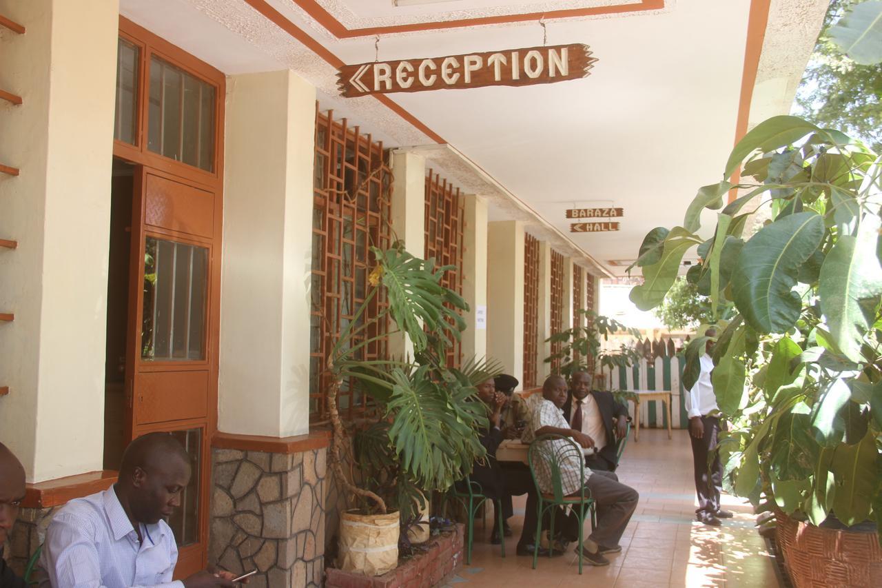 Bomen Hotel Isiolo Exteriér fotografie