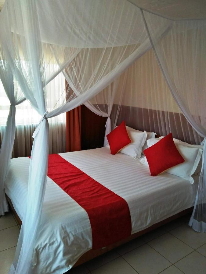 Bomen Hotel Isiolo Exteriér fotografie