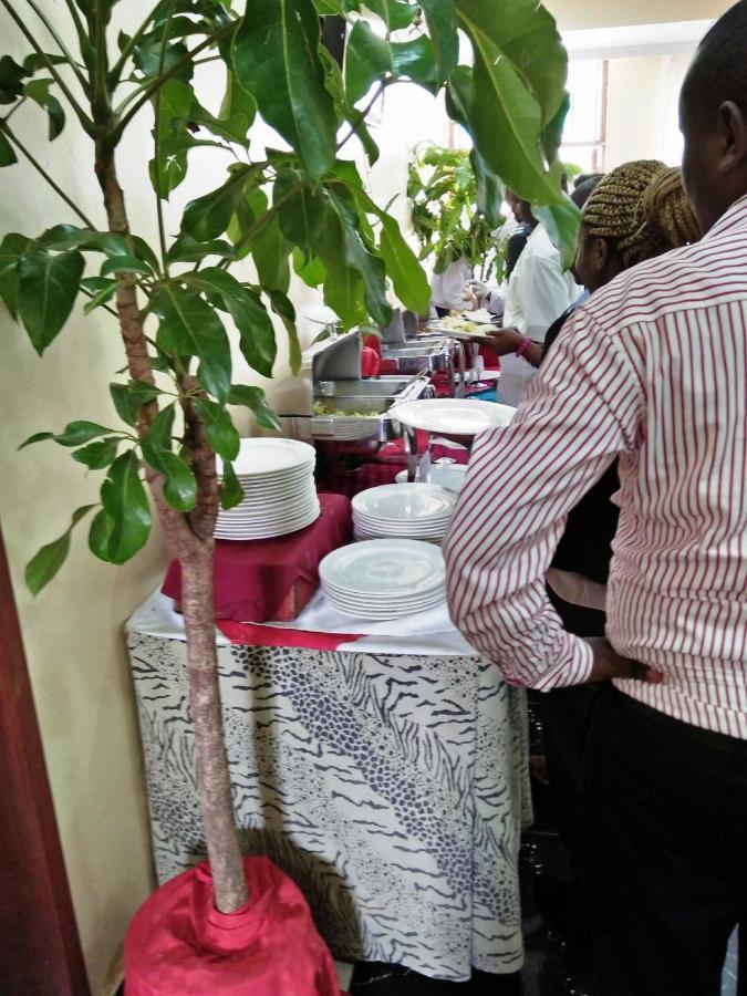 Bomen Hotel Isiolo Exteriér fotografie